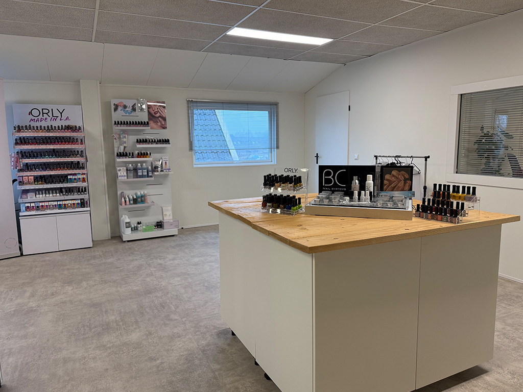 opleiding en pedicure praktijk is Westerblokker 23-A